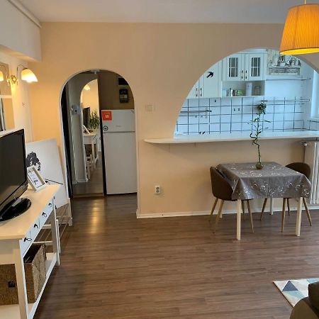 Eva Twin Apartments Bucureşti Ngoại thất bức ảnh